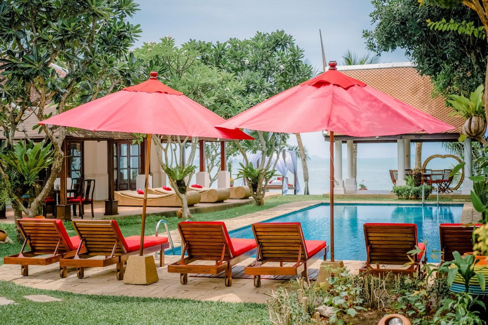 The Privilege Hotel Ezra Beach Club Банграк-Біч Екстер'єр фото